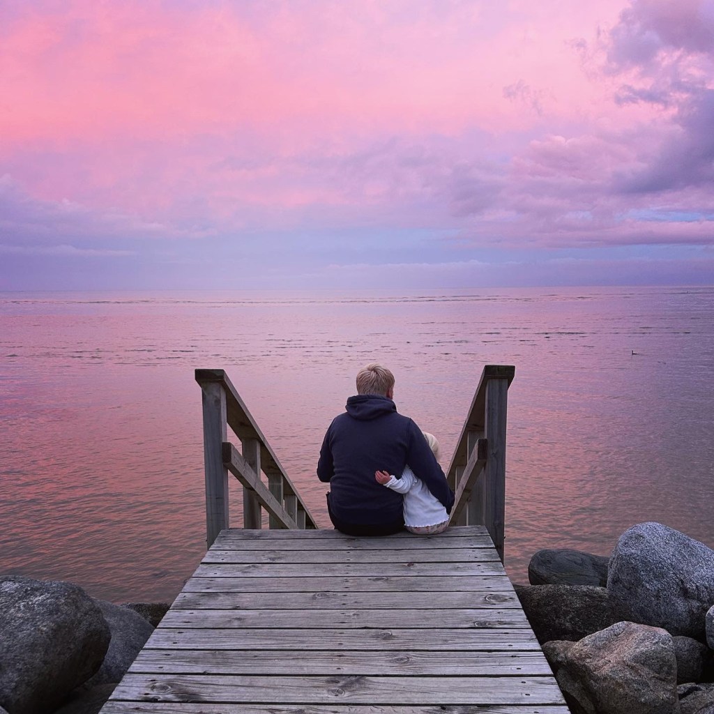 Abel Tasman National Park, New Zealand Candyfloss Sunset. Pink Sky in Marahau.